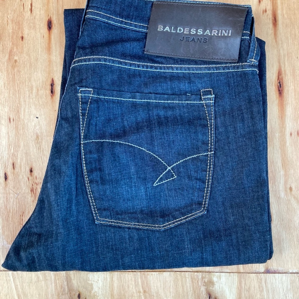 BALDESSARINI BLUE DENIM STRAIGHT LEG JEANS SIZE W31 L32
